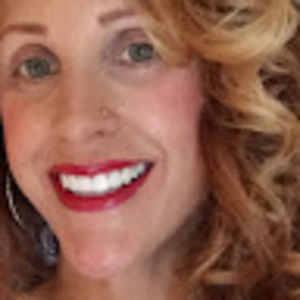 Meet your Posher, Dina